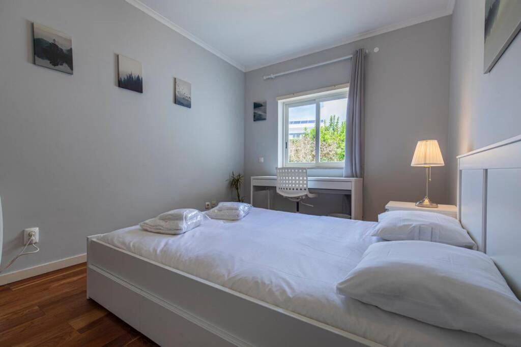 Stunning Apartment W/ Pool カスカイス エクステリア 写真